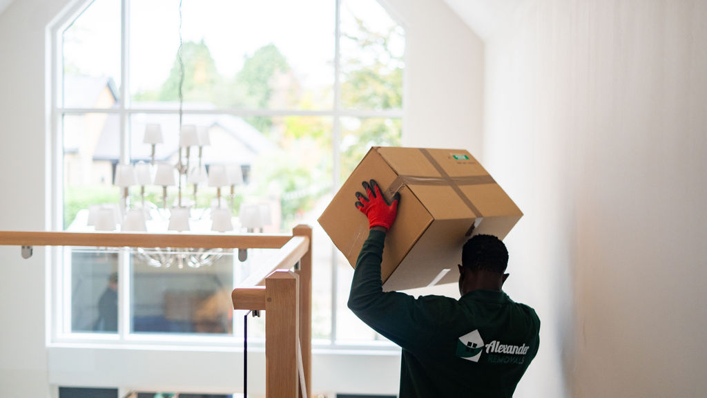 Planning furniture removals Derby? Discover how to prepare your home with Alexander Removals for a smooth, efficient, and stress-free move.